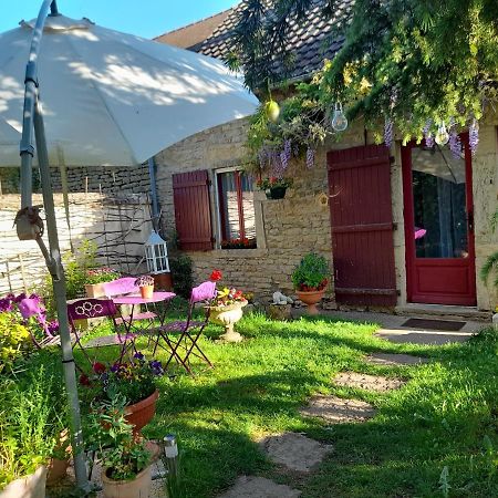 Aux Glycines Bed and Breakfast Marcilly-Ogny Exteriör bild