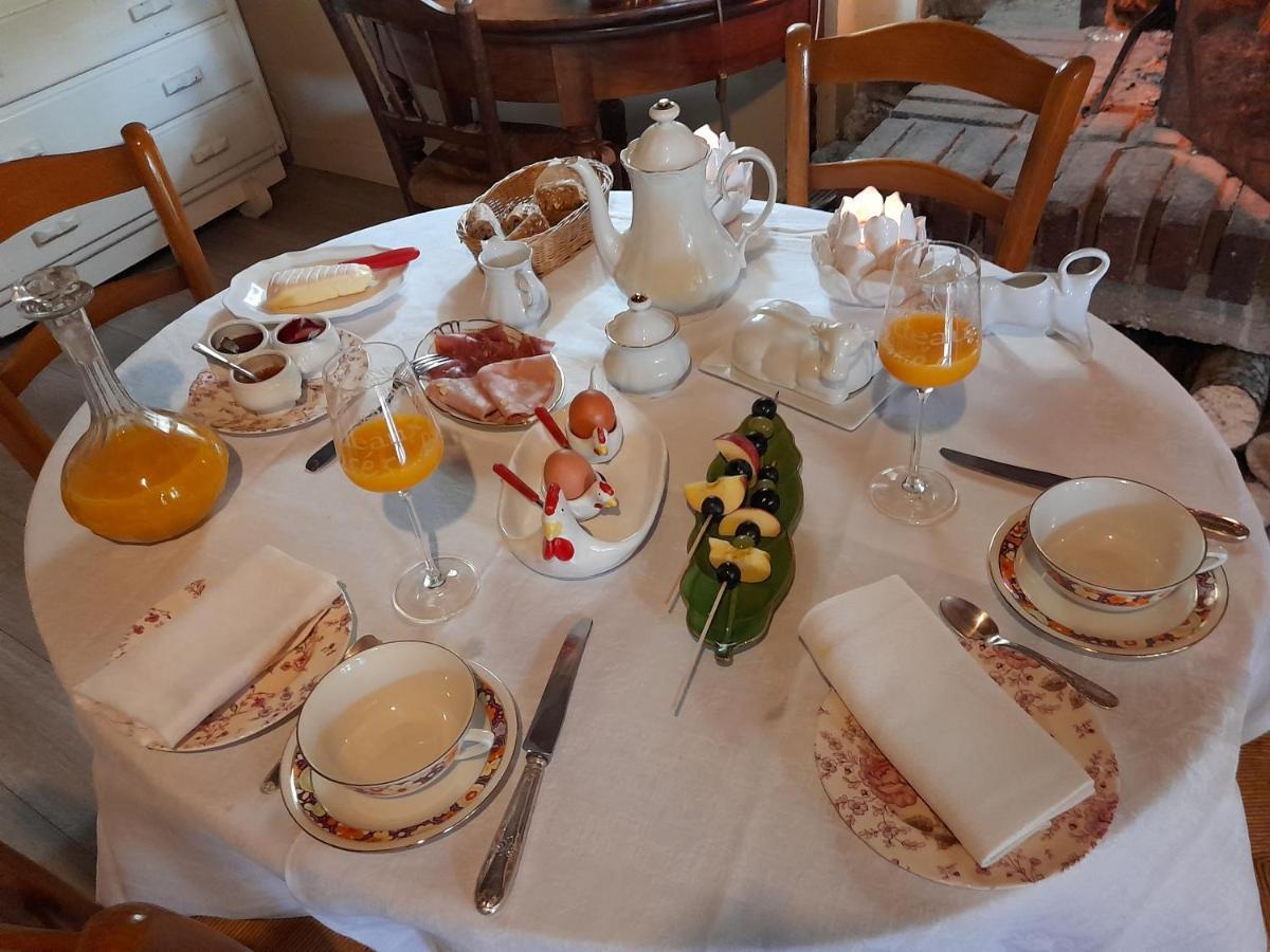 Aux Glycines Bed and Breakfast Marcilly-Ogny Exteriör bild