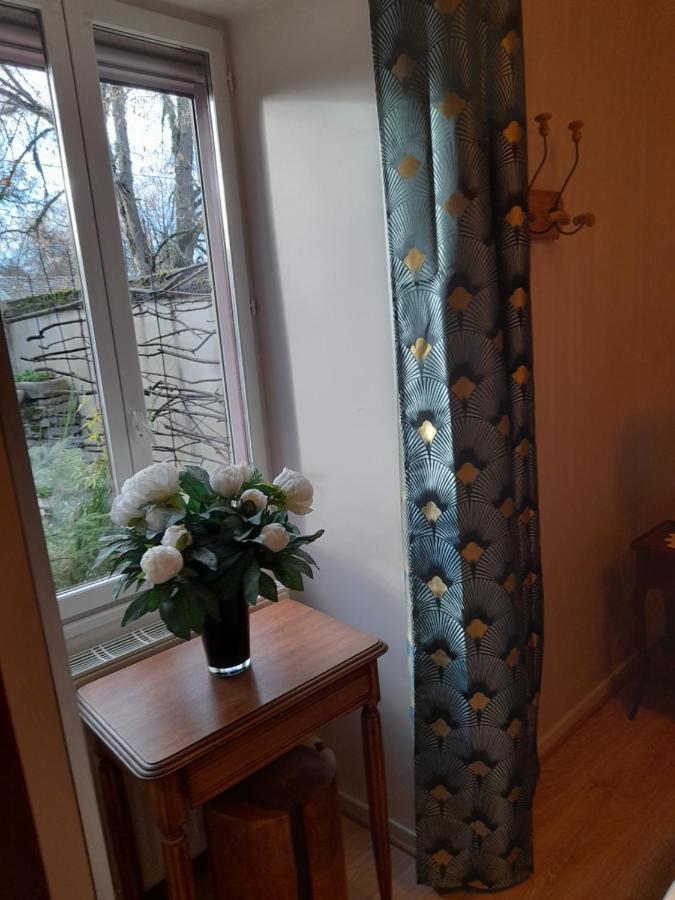 Aux Glycines Bed and Breakfast Marcilly-Ogny Exteriör bild