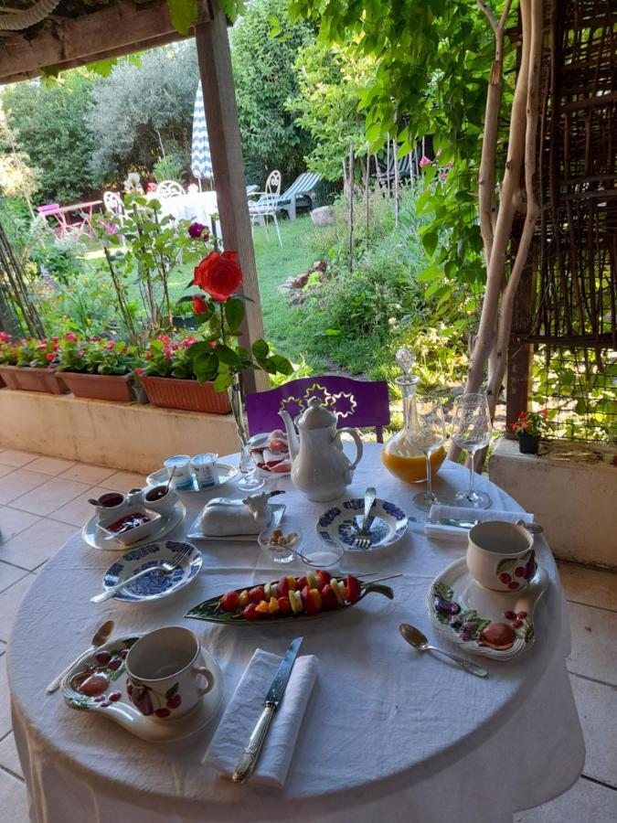 Aux Glycines Bed and Breakfast Marcilly-Ogny Exteriör bild